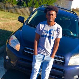 Meet your Posher, Hamlet